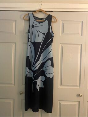 Tahari Navy and Light Blue Floral Sleeveless Knit Maxi Dress